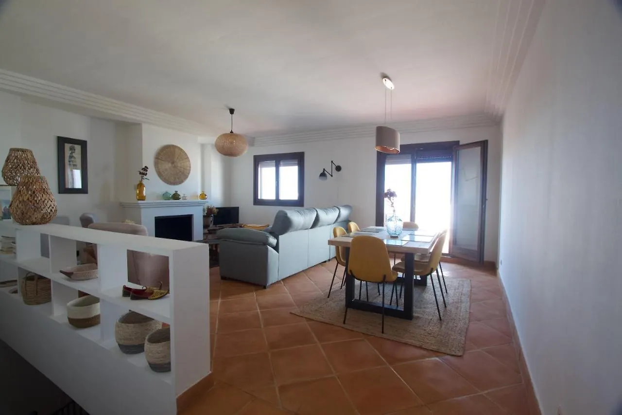 Casares Casa Villa 0*,